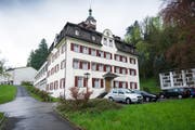Die neue Besitzerin der Marienburg will in Zusammenarbeit mit dem Kanton und der Gemeinde in den kommenden Jahren eine grundsätzliche Umnutzung des Areals angehen. Unter anderem soll auch neuer Wohnraum geschaffen werden. (Bild: Peer Füglistaller)
