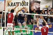 Gegen Lausanne (rot) vermochte sich Amriswil nicht durchzusetzen und verlor wichtige Punkte. (Bild: Mario Gaccioli)