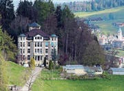 Im Haupthaus an der Nieschbergstrasse besteht eine betreute Wohnmöglichkeit für 14 Personen. (Bild: PD)