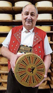 Elmar Stadelmann holte mit seinem Appenzeller Käste den Weltmeistertitel. (Bilder: PD)