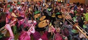 Der Katerball ist die Rickenbacher Fasnachtstradition aus dem Thurgau. Er gehört zu den grössten Maskenbällen in der Ostschweiz. (Bild: PD)