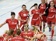 Die Spielerinnen der Red Lions Frauenfeld bleiben in der Meisterschaftsentscheidung dabei. (Bild: Mario Gaccioli (16. September 2017))