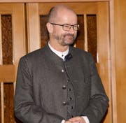 Pfarrer Rolf Bärtsch fühlt sich in Sennwald wohl; er will den Menschen zur Seite stehen. (Bild: Heidy Beyeler)