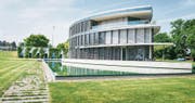Das ehemalige Bürogebäude der Hanseatic Lloyd wird zu exklusivem Wohnraum. (Bild: Andrea Stalder)