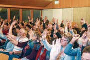 Die 40. Gemeindeversammlung der Einheitsgemeinde verlief ohne Querelen und lange Diskussionen. (Bild: Thomas Güntert)