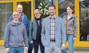 Die fünf Mitglieder der Primarschulbehörde Regio Märwil trafen sich am Montag zu einer regulären Sitzung im Schulhaus Märwil: Präsident Felix Diggelmann, Manuel Humbel, Renata Franciello, Martin Reinhard und Monika Raschle. (Bild: Mario Testa)