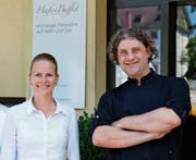 Celina Räbsamen und Christoph Brändle vom «Hafenbuffet» sind neu auch für den Pavillon am See in Rorschach verantwortlich. (Bild: Lisa Wickart (August 2017))
