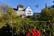 Der «Unterhof» mit der Burganlage, die das Restaurant beherbergt. (Bild: Donato Caspari)