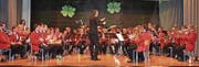Die Brass Band Musikgesellschaft Hörhausen in Aktion – und für einmal unter der Leitung von Dirigent Andreas Koller. (Bild: Margrith Pfister-Kübler)
