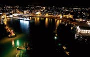 Besonders im Winter ist der Hafen von Romanshorn hell erleuchtet.Archivbild: Manuel Nagel (Dezember 2016)