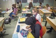 Das Tragen des Kopftuchs im Unterricht ist erlaubt. (Bild: Urs Bucher (OZ Mühlizelg, Abtwil, 28. Oktober 2016))
