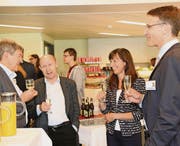 Anstossen auf den Start: Willi Haag, alt Regierungsrat, Valentin Rehli, Präsident vorberatende Kommission im Kantonsrat, Regierungsrätin Heidi Hanselmann und René Fiechter, CEO Spitalregion Fürstenland Toggenburg. (Bilder: Hans Suter)