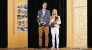 Die Sportschüler des Jahres: Julien Scheiwiller und Lara Baumann. (Bild: Erich Brassel)