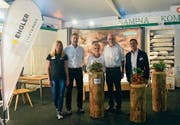 Für die Aussteller am Gemeinschaftsstand Sennwald ist die Kontaktpflege mit interessierten Besuchern wertvoll. (Bild: Carmina Wälti)