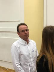 Das Opfer Markus Zangger beschreibt in seinem Buch die Missbräuche durch den «Musterpädagogen» Jürg Jegge. (Bild: Livio Brandenberg / LZ)