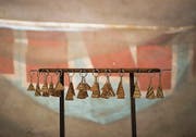 Viele kleine Pyramiden am Souvenirstand.