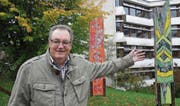 Christian Tröhler, Präsident des Quartiervereins Lindenhof, ist stolz auf die nahe Angliederung von Primar- und Oberstufenschulen sowie Berufsschule im Quartier. Er lebt seit mehr als 25 Jahren im Quartier Lindenhof. (Bild: Roland P. Poschung)