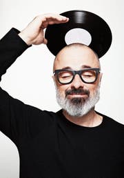 Radiomann und Autor Reeto von Gunten ist am Samstag in Gachnang zu sehen. (Bild: PD)