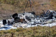 Der "Super Puma" ist komplett abgebrannt. (Bild: SAMUEL GOLAY (TI-PRESS))