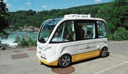 Der autonom fahrende Bus der Firma AMoTech, der im ÖV-Lab getestet und in den Schaffhauser Verkehrsbetrieb integriert werden wird. (Bild: Eric Bührer (Neuhausen, 4. Juli 2017))