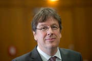 Stand wegen Vergewaltigungsvorwürfen ebenfalls in den Schlagzeilen: Meteorologe Jörg Kachelmann. (Bild: Archiv/Keystone)