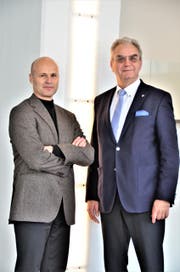 Stadtpräsident Andreas Balg (54) (links) und Stadtrat Hans-Ulrich Züllig (67), beide FDP, gestern bei der Bekanntgabe ihres Verzichts auf eine Wiederkandidatur im Februar 2019. (Bild: pd)