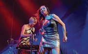 Das deutsche Schlagerduo Anita und Alexandra Hofmann am Alpenland Musikfestival in Bürglen. (Bild: Rudolf Steiner)