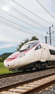 Sorgenkind der SBB: Der ETR610-Neigezug auf der Gotthardstrecke Richtung Süden. (Bild: SBB)