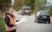 Der Tägerwiler Bauverwalter Rolf Uhler koordiniert die verschiedenen geplanten Bauarbeiten an der Konstanzerstrasse. (Bild: Reto Martin)