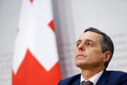 Ignazio Cassis bei seiner ersten Pressekonferenz als Bundesrat. (Bild: PETER KLAUNZER (KEYSTONE))