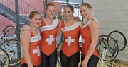 Flavia Zuber, Céline Burlet, Jennifer Schmid und Melanie Schmid freuen sich über den grossen Erfolg. (Bild: Martin Zuber)