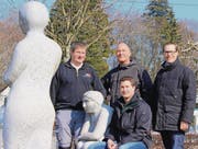 Der Vorstand von «Pumptrack Münchwilen»: Michael Martin, Patrik Störchli, Pascal Strässle (Präsident) und vorne Dominic Tscharf. Auf dem Bild fehlen: Simon Egli, Herman Zünd und Bruno Selebam. (Bild: pd)