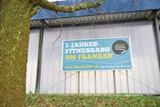 Dieses Plakat fiel dem Fotoshop zum Opfer. (Bild: Donato Caspari)