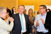 Im ersten Wahlgang holte Tomas Niederberger (Bildmitte) vor Edith Wohlfender am meisten Stimmen. (Bild: Donato Caspari)