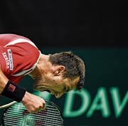 So freut sich Marco Chiudinelli in Biel über den Erfolg im Davis-Cup. (Bild: Urs Lindt/Freshfocus)