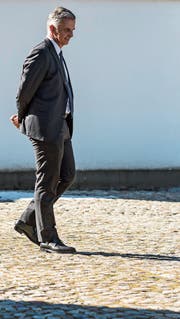 Ein Schritt in die Freiheit: Nach acht Jahren im Amt hört Didier Burkhalter auf. (Bild: Alessandro della Valle/KEY (Kehrsatz, 26. Februar 2015))