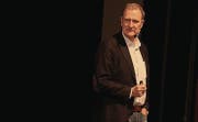 Der Neuropsychologe Lutz Jäncke bei seinem Vortrag im Frauenfelder Casino. (Bild: Christof Lampart)