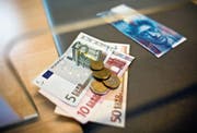 Der starke Franken setzte im Jahr 2015 der Thurgauer Wirtschaft zu. (Bild: KEY/Ennio Leanza)