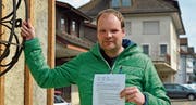 Lukas Madörin und die Mitunterzeichner fordern Antworten zur Liegenschaft Bankstrasse. (Bild: Mario Testa)