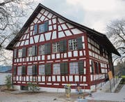 Um das Pilgerhaus rollstuhlgängig zu machen, ist eine Rampe an dem Gebäude angebracht worden. Das Restaurant eröffnet am nächsten Freitag wieder. (Bild: Philipp Haag)