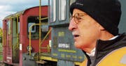 Stiftungspräsident Giorgio Behr begrüsste die Gäste zur Jungfernfahrt. (Bild: Ernst Hunkeler)
