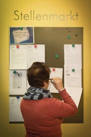 Eine Stellensuchende bei Kompass Arbeitsintegration. (Bild: pd)