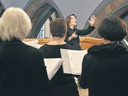 Dirigentin Felicitas Gadient und der Kammerchor Wil begeisterten am Sonntag mit bewegenden «Pater-noster»-Vertonungen. (Bild: Carola Nadler)