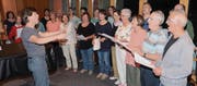 Der Katholische Kirchenchor (Bild) wird unter der Leitung von Uli Zeitler zusammen mit dem Chor Con Tigo mit der «Navidad nuestra» für eine südamerikanische Weihnachtsatmosphäre sorgen. (Bild: Hanspeter Thurnherr)