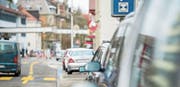 Blick zum Emmishofer Zoll. Er ist am Samstag nur in Richtung Konstanz befahrbar. (Bild: Reto Martin)