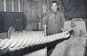 Eine der letzten Spezialarbeiten der Seilerei Wisiak, ein Seil mit 120 Millimeter Durchmesser und einer Reissfestigkeit von 60 000 Kilo. (Bild: Koch (Rorschacher Monatschronik 1955))