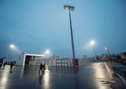 Die Lichtanlage im Bergholz genügt den Anforderungen der Liga nicht. (Bild: Urs Bucher)