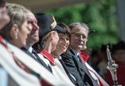 Bundespräsidentin Doris Leuthard gab Bruder Klaus auf dem Sarner Landenberg beim Staatsakt die Ehre. Neben ihr der Obwaldner Landammann Franz Enderli (rechts). (Bilder: Pius Amrein (Sarnen, 30. April 2017))