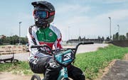 Auf dem BMX-Velo ist Cédric Butti in seinem Element; er trainiert pro Woche 15 Stunden. (Bild: Thi My Lien Nguyen (Weinfelden, 3. August 2017))