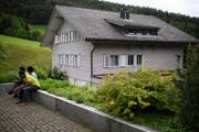 Im Asylzentrum Bergruh in Amden sollen im Notfall auch mehr Menschen als bisher Platz finden. (Bild: GIAN EHRENZELLER (KEYSTONE))